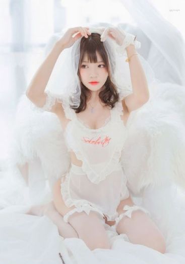 五月婷中文_未删减完整版